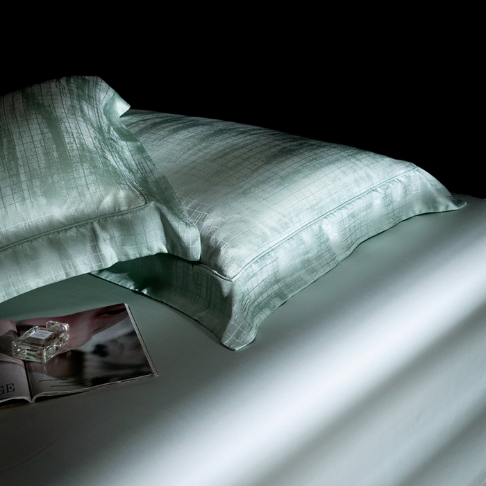 91家纺网 家纺一手货源 找家纺 晋瑞 红顶鹅绒馆 2025真丝天丝大提花四件套 爵士水墨绿