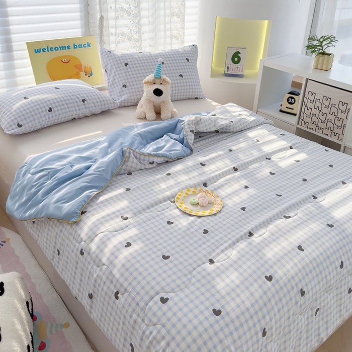 91家纺网 家纺一手货源 找家纺 弗苓家纺 2025新款A类皱皱纱印花夏被 格语