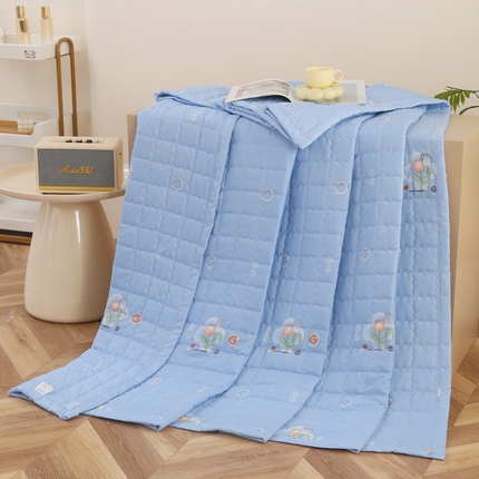 91家纺网 家纺一手货源 找家纺 被多多被业 2025新款亲肤绒多针绗绣工艺夏被空调被 缘梦花艺