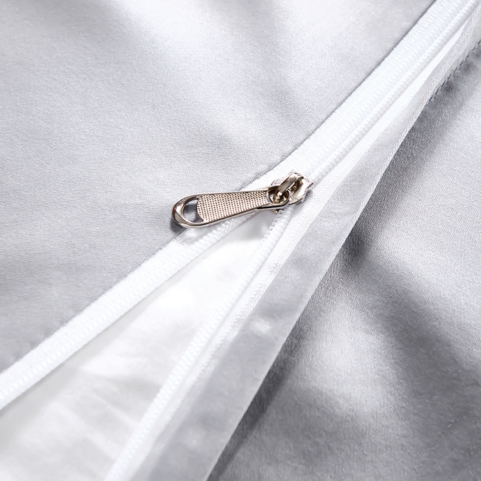 91家纺网 家纺一手货源 找家纺 2025新款120S60支双股贡缎长绒棉刺绣花四件套纯棉全棉100%棉轻奢时尚 卡芙-时尚灰