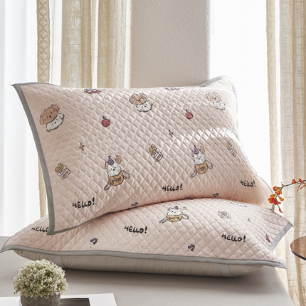 爱港家纺 2025新款夏季凉感丝绗缝夹棉绑带款枕巾 枕头巾 隔汗 隔脏 快乐狗