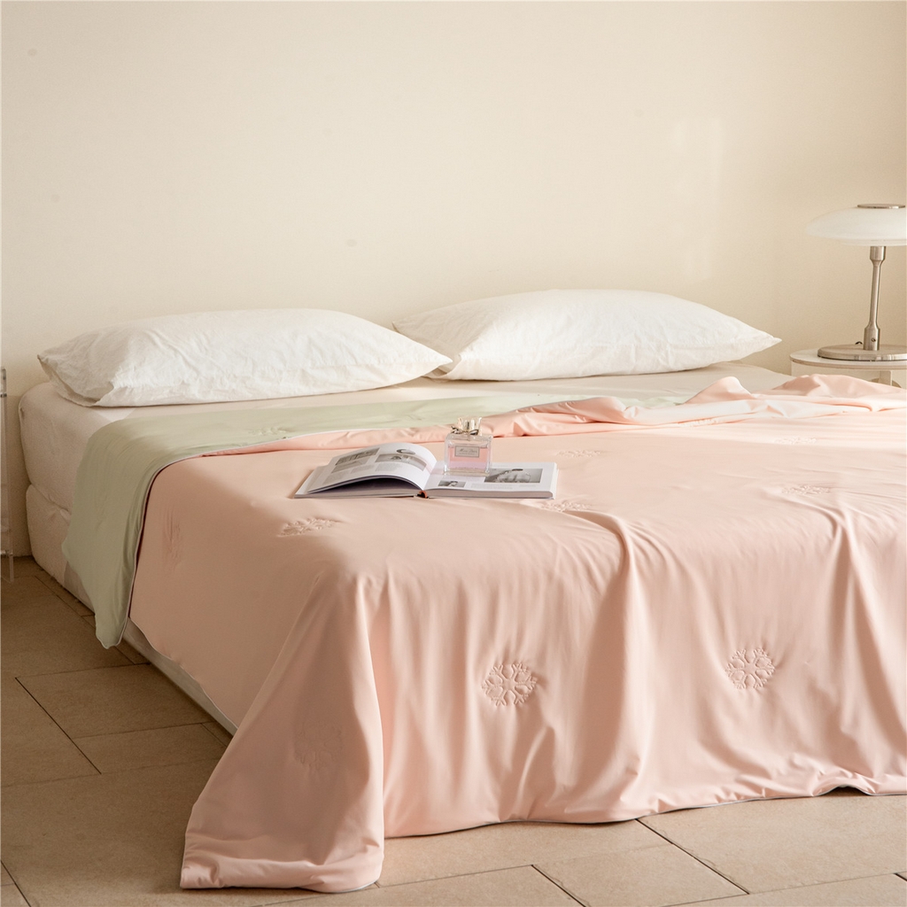 91家纺网 家纺一手货源 找家纺 （总）法芙娜家纺  2025新品雪花冰皮被170克锦纶氨纶空调被夏被