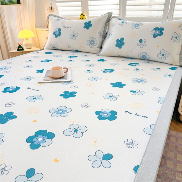 91家纺网 家纺一手货源 找家纺 雯豆2025春夏新款碳光冰丝席三件套A类凉感印花三明治凉席 碳光冰丝席-绑带款-漫雨-1