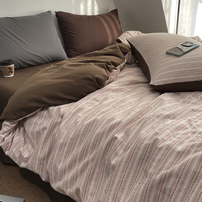 91家纺网 家纺一手货源 找家纺 羋多（原穆琪） 2025新款全棉色织提花人字斜四件套-美拉德系列 美拉德-墨染黛