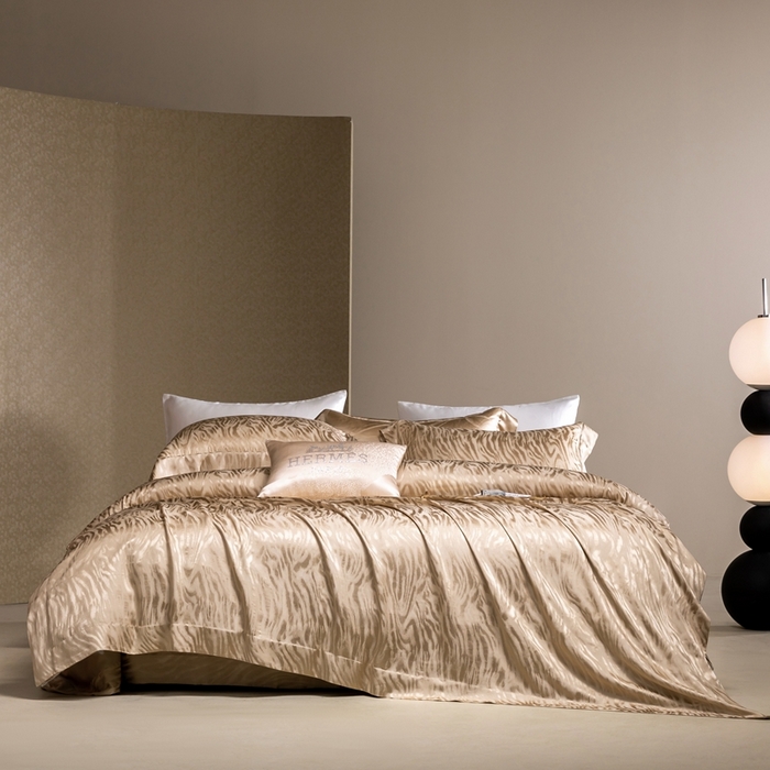 91家纺网 家纺一手货源 找家纺 晋瑞 红顶鹅绒馆 2025真丝天丝大提花四件套 亨利