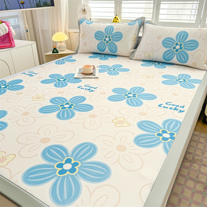 91家纺网 家纺一手货源 找家纺 雯豆2025春夏新款碳光冰丝席三件套A类凉感印花三明治凉席 碳光冰丝席-绑带款-艾夏