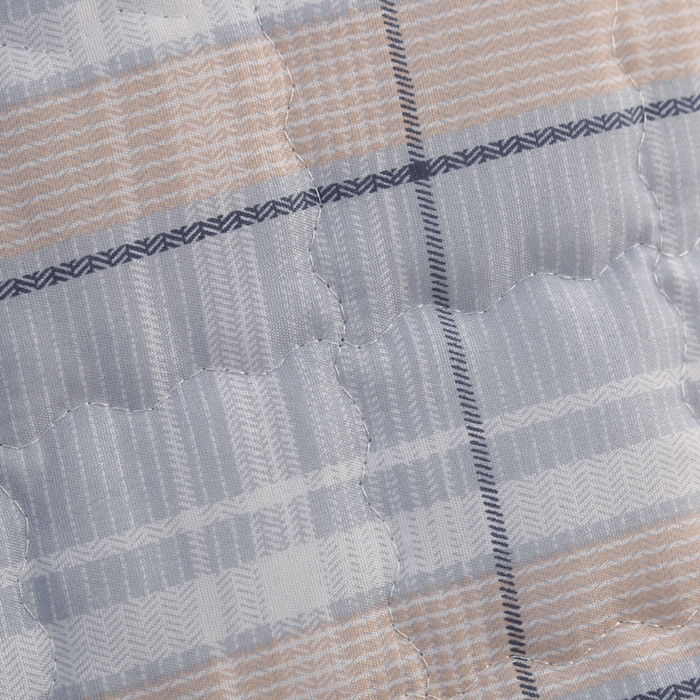 91家纺网 家纺一手货源 找家纺 被多多被业 2025新款亲肤绒多针绗绣工艺夏被空调被 一笔栀子白