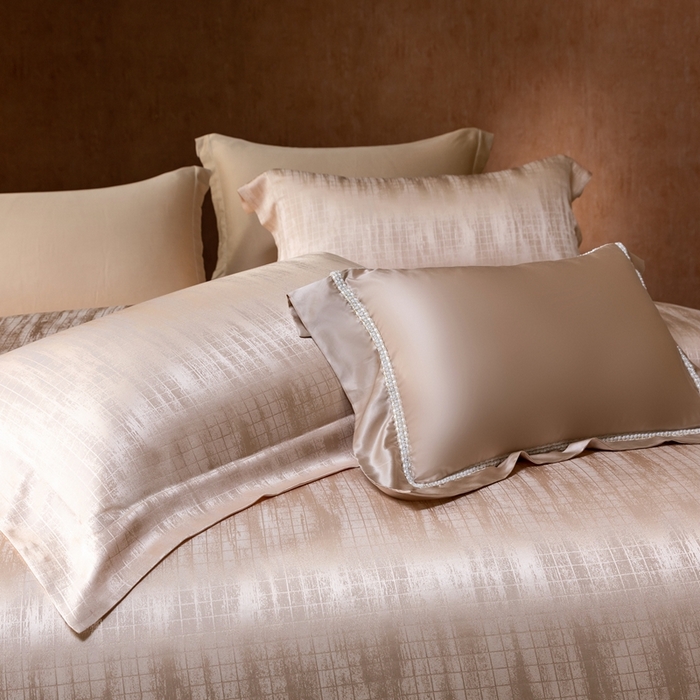 91家纺网 家纺一手货源 找家纺 晋瑞 红顶鹅绒馆 2025真丝天丝大提花四件套 爵士金色