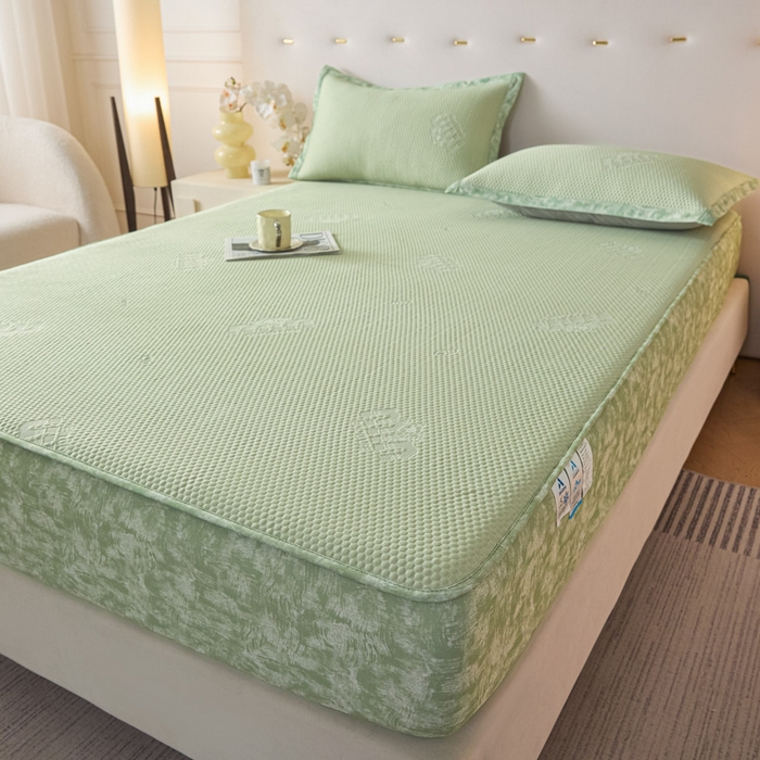 91家纺网 家纺一手货源 找家纺 鑫琪莱 2025新款5D立体雕花凉感豆豆冰丝席凉席席子系列 床笠款-迷你-果绿