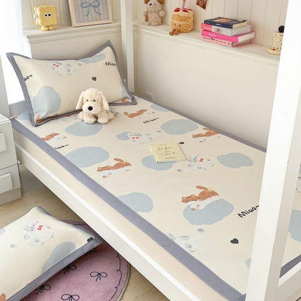 川悦生活2025新款600D立体宽边印花冰丝席学生床 柚岁小咪