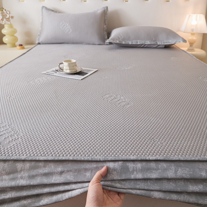 91家纺网 家纺一手货源 找家纺 鑫琪莱 2025新款5D立体雕花凉感豆豆冰丝席凉席席子系列 床笠款-迷你-雅灰