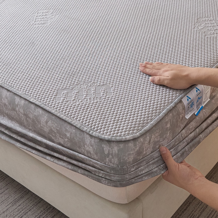 91家纺网 家纺一手货源 找家纺 鑫琪莱 2025新款5D立体雕花凉感豆豆冰丝席凉席席子系列 床笠款-迷你-雅灰