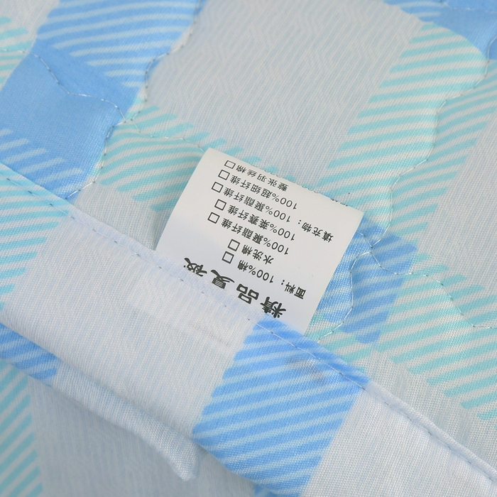 91家纺网 家纺一手货源 找家纺 被多多被业 2025新款亲肤绒多针绗绣工艺夏被空调被 发呆的小花