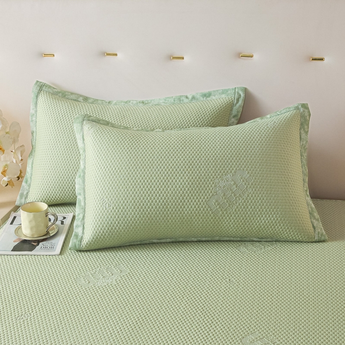 91家纺网 家纺一手货源 找家纺 鑫琪莱 2025新款5D立体雕花凉感豆豆冰丝席凉席席子系列 床笠款-迷你-果绿