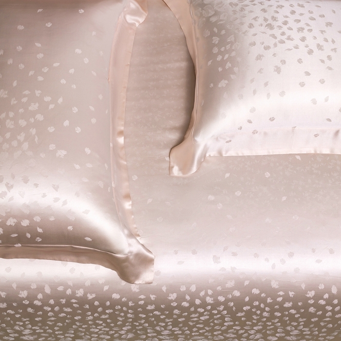 91家纺网 家纺一手货源 找家纺 晋瑞 红顶鹅绒馆 2025真丝天丝大提花四件套 梦幻瞬间