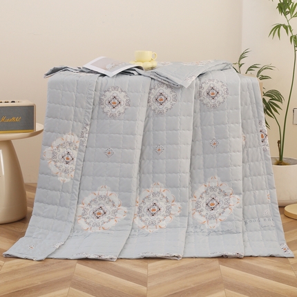 被多多被业 2025新款亲肤绒多针绗绣工艺夏被空调被 小樱酿