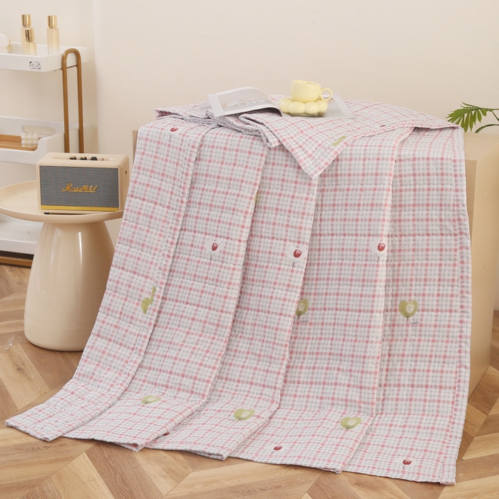 91家纺网 家纺一手货源 找家纺 被多多被业 2025新款亲肤绒多针绗绣工艺夏被空调被 一朵花