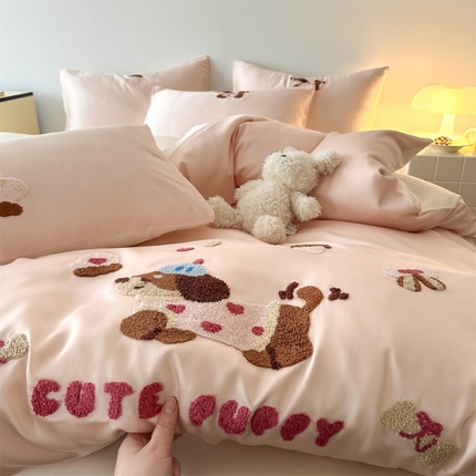 91家纺网 家纺一手货源 找家纺 （总）DC 2025新款B类天丝双拼毛巾绣四件套--动物王国系列