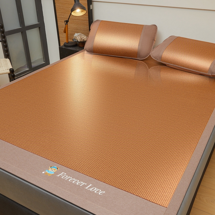 91家纺网 家纺一手货源 找家纺 尚品凤凰 2025新款冰藤席小熊绣花藤席 步步高