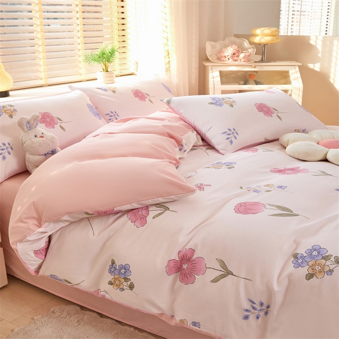 91家纺网 家纺一手货源 找家纺 梦舒羽2025新款全棉小清新印花加厚宿舍床单床裙款四件套 花丛小兔-全棉