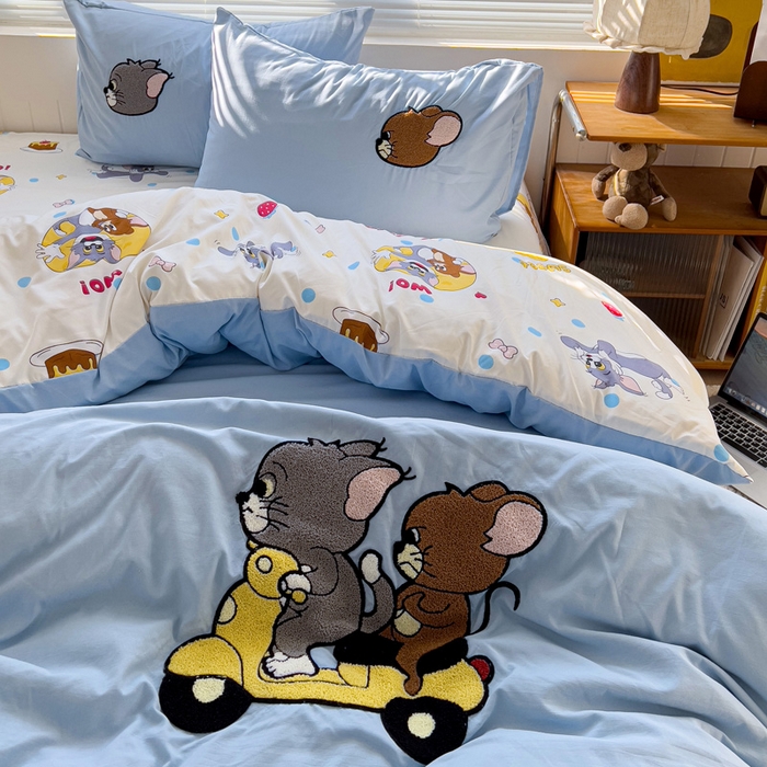 91家纺网 家纺一手货源 找家纺 罗亿家纺 2025新款云朵棉可爱毛巾绣系列四件套 汤姆和杰瑞