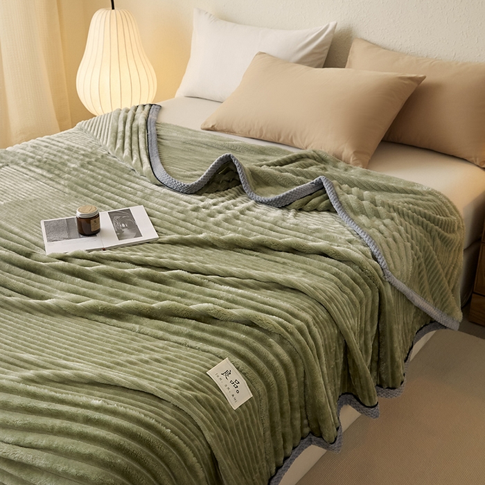 91家纺网 家纺一手货源 找家纺 （总）澳梵家居 2025新款魔法绒糯糯绒提花抽条毛毯盖毯