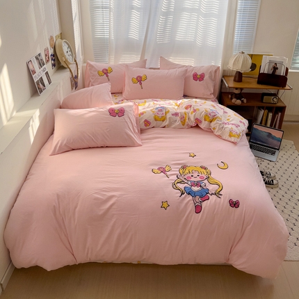 91家纺网 家纺一手货源 找家纺 罗亿家纺 2025新款云朵棉可爱毛巾绣系列四件套 美少女战士