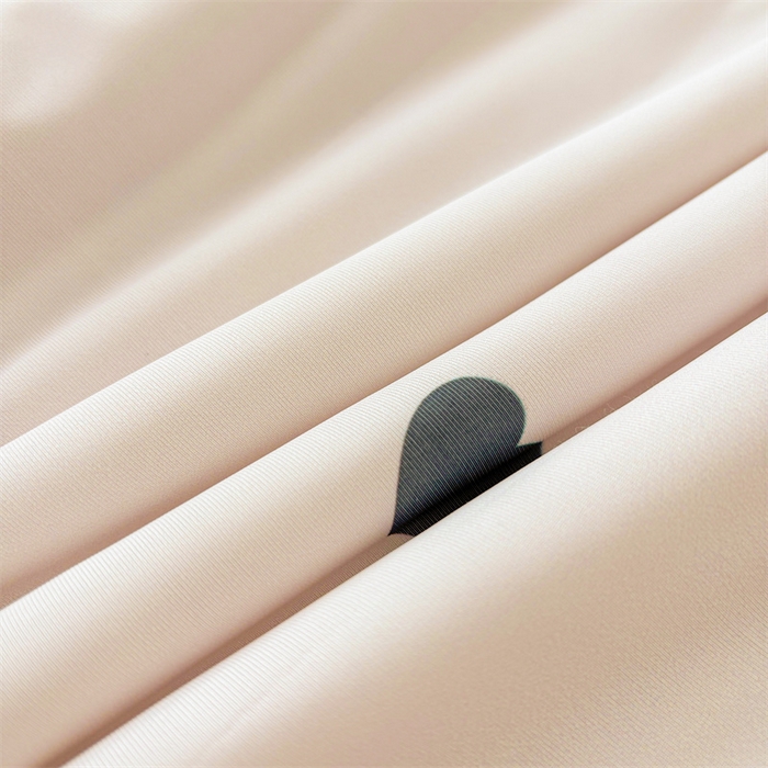 91家纺网 家纺一手货源 找家纺 雯豆2025春夏新款凉感丝夏被空调被子印花A类卡通小清新夏被 冰丝夏被四件套-咖啡小熊