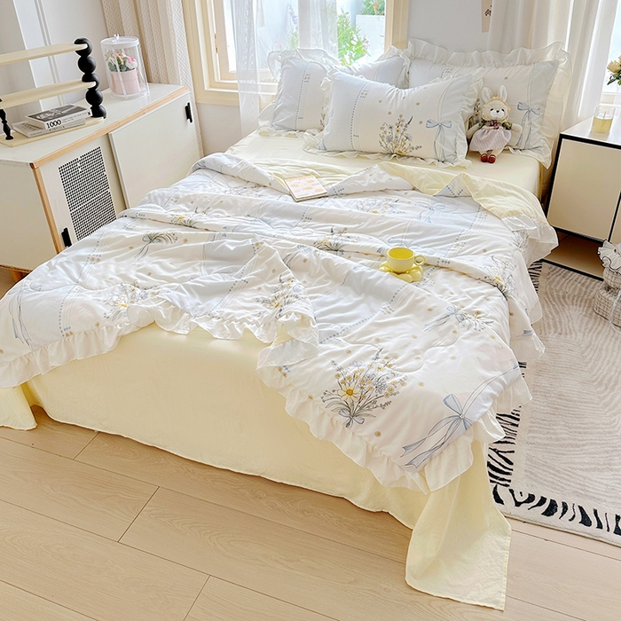 91家纺网 家纺一手货源 找家纺 家贝爱 2025新款泡泡纱水洗棉花边床单/床裙款夏被四件套夏凉被 莫兰清香