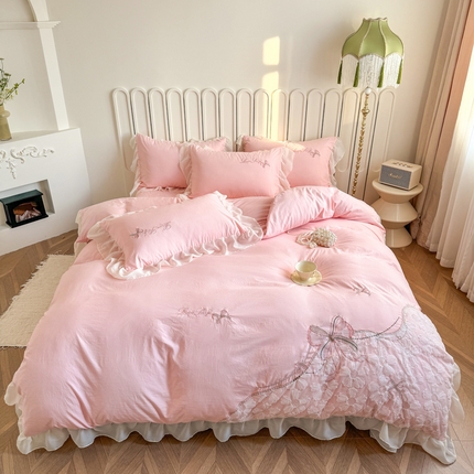富米莱（原臻工厂） 2025新款浪漫满屋法式高端贴纱刺绣床盖四件套 浪漫满屋-粉