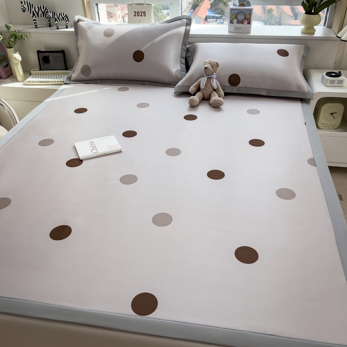 91家纺网 家纺一手货源 找家纺 丝羽坊 2025新款小版印花冰丝凉席平铺床席款冰丝席碳光冰丝凉席 小圆满