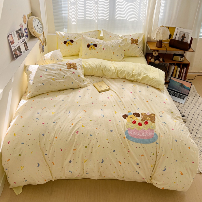 91家纺网 家纺一手货源 找家纺 罗亿家纺 2025新款云朵棉可爱毛巾绣系列四件套 芝士蛋糕熊