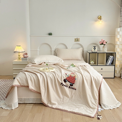 91家纺网 家纺一手货源 找家纺 （总）有货2025新款云纱棉毛巾绣夏被+床盖三件套