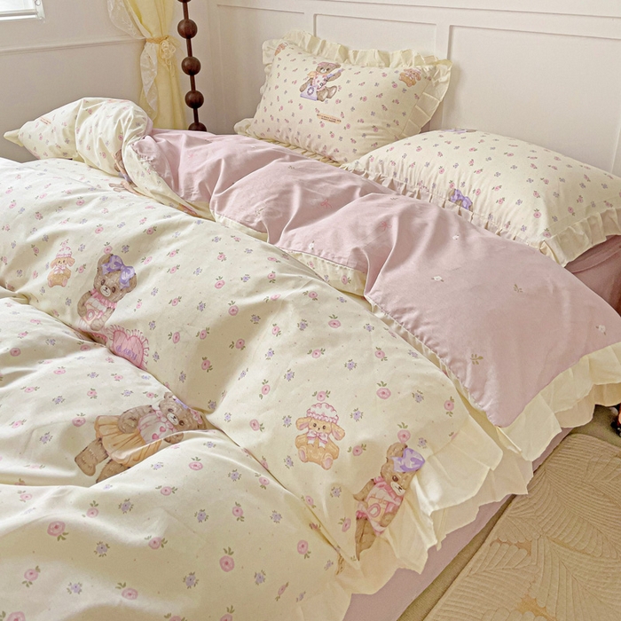 91家纺网 家纺一手货源 找家纺 澳梵家居 2025新款全棉印花韩版花间捕梦四件套 乖乖熊