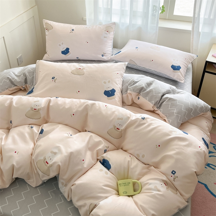 91家纺网 家纺一手货源 找家纺  本制 2025新款12868全棉印花四件套 起司兔-粉