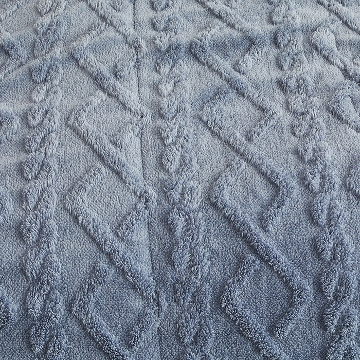 91家纺网 家纺一手货源 找家纺 澳梵家居 2025新款塔芙绒提花毛毯盖毯 柔雾蓝-灰