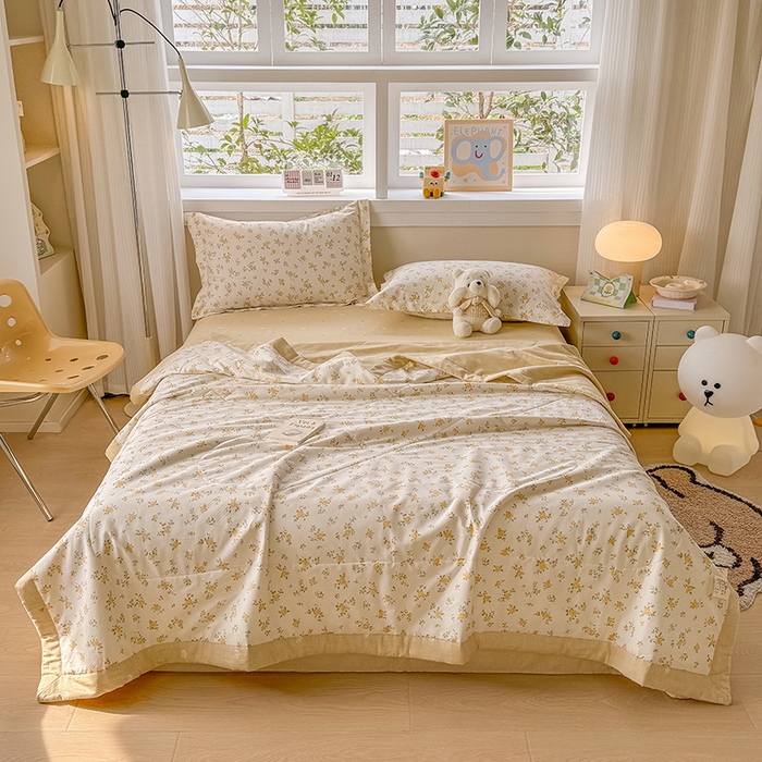 91家纺网 家纺一手货源 找家纺 梦依依 2025新款小清新印花系列里外全棉棉花被夏被四件套 故事小黄花