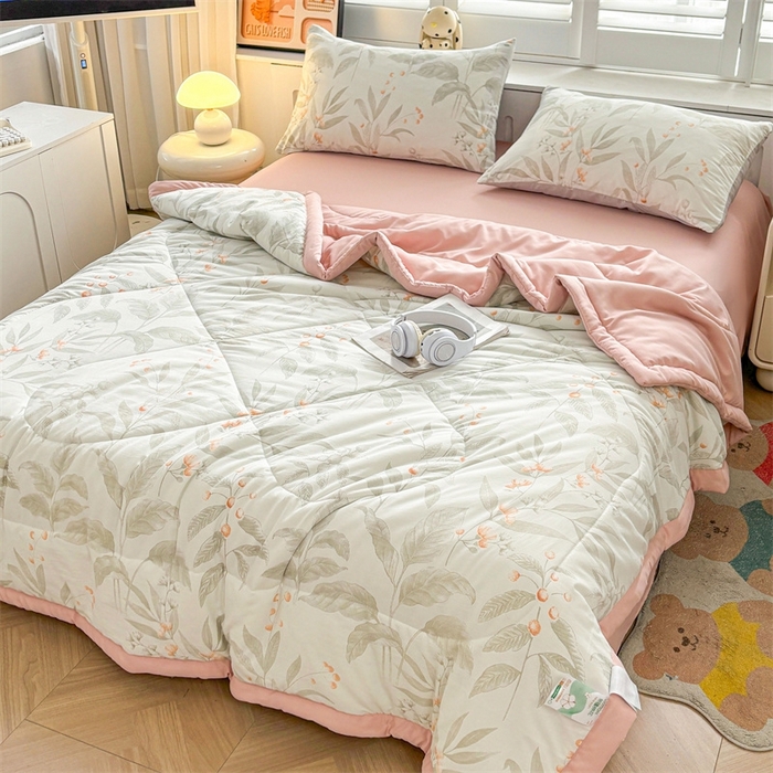 91家纺网 家纺一手货源 找家纺   壹张床  2025新款A类针织棉双层纱100%新疆棉花夏凉被《包检测》（提供买家秀） 秋日果实