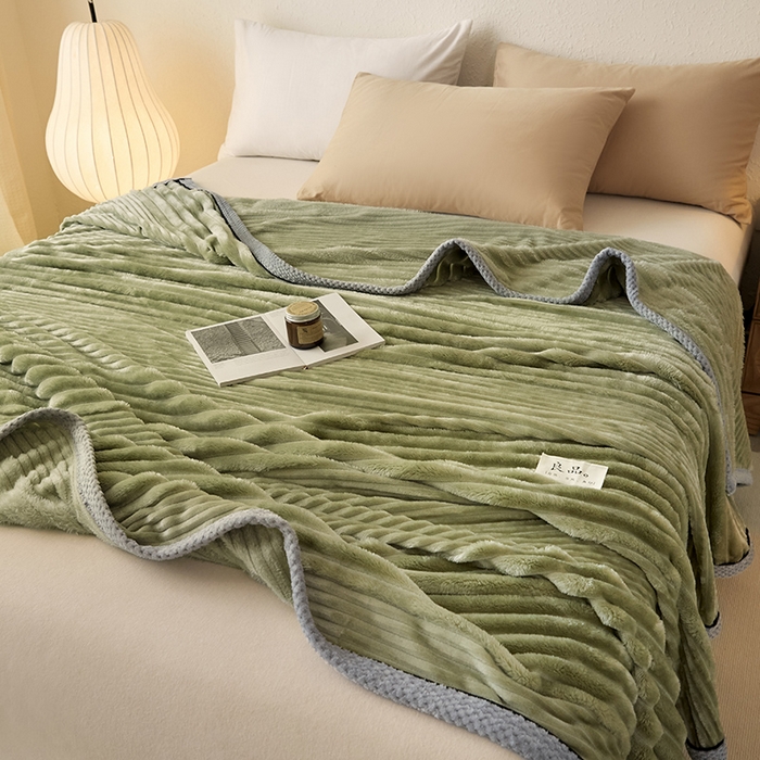 91家纺网 家纺一手货源 找家纺 （总）澳梵家居 2025新款魔法绒糯糯绒提花抽条毛毯盖毯