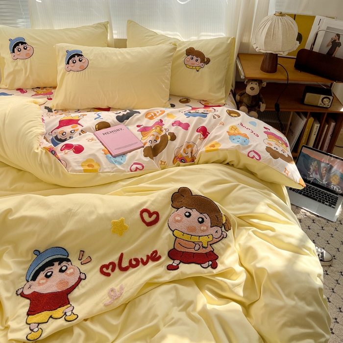 91家纺网 家纺一手货源 找家纺 罗亿家纺 2025新款云朵棉可爱毛巾绣系列四件套 小新的爱情