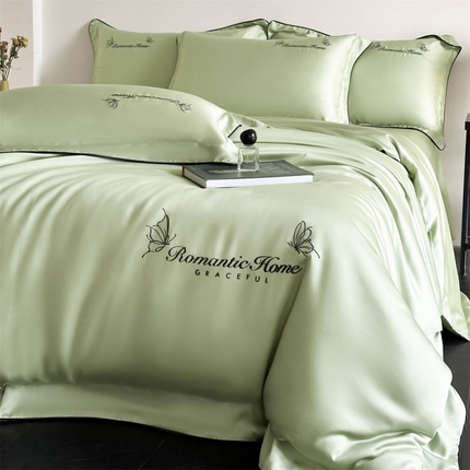 91家纺网 家纺一手货源 找家纺 （总）DC 2025新款B类天丝绣花四件套--蝶语梦系列