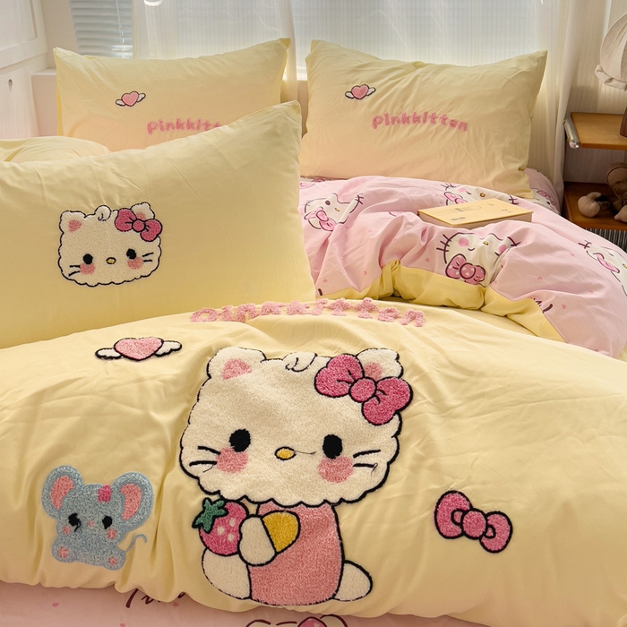 91家纺网 家纺一手货源 找家纺 罗亿家纺 2025新款云朵棉可爱毛巾绣系列四件套 可爱小猫-黄