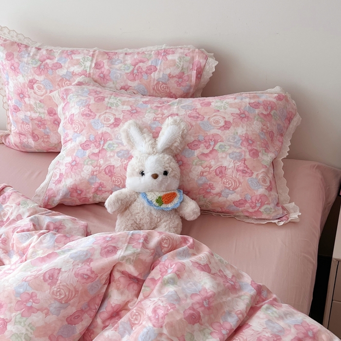 91家纺网 家纺一手货源 找家纺 荣轩2025新款全棉双层纱镂空花边工艺款四件套（铺床版） 安娜