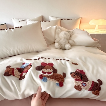 91家纺网 家纺一手货源 找家纺 （总）DC 2025新款B类天丝双拼毛巾绣四件套--动物王国系列