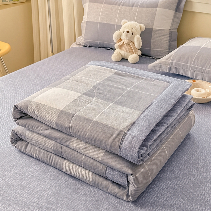 91家纺网 家纺一手货源 找家纺 梦依依 2025新款小清新印花系列里外全棉棉花被夏被四件套 卡罗琳