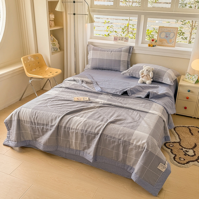 91家纺网 家纺一手货源 找家纺 梦依依 2025新款小清新印花系列里外全棉棉花被夏被四件套 卡罗琳