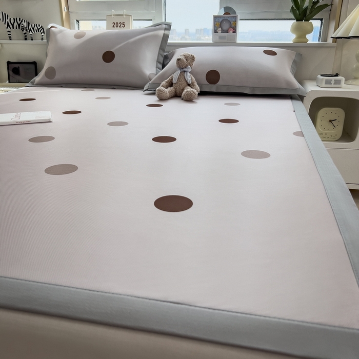 91家纺网 家纺一手货源 找家纺 丝羽坊 2025新款小版印花冰丝凉席平铺床席款冰丝席碳光冰丝凉席 小圆满