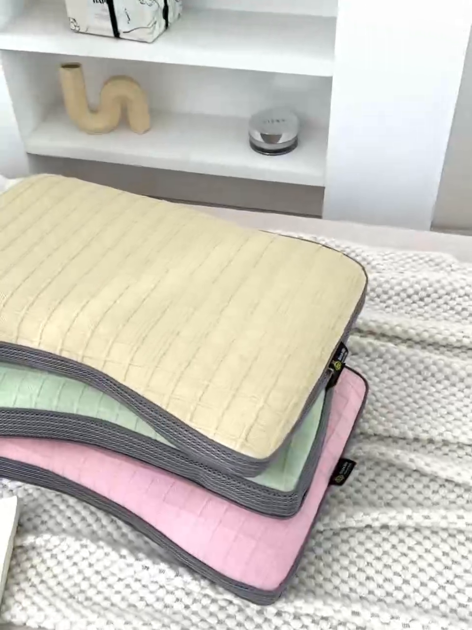 91家纺网 家纺一手货源 找家纺 （总）芯洲 2025新款荞麦壳针织棉面包工艺枕简约成人枕芯枕头