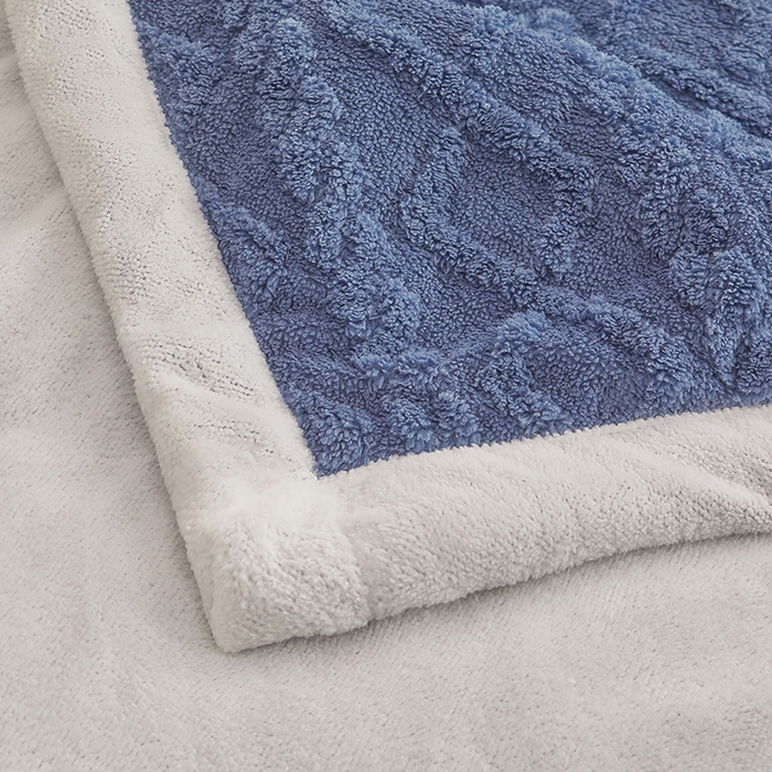 91家纺网 家纺一手货源 找家纺 澳梵家居 2025新款塔芙绒提花毛毯盖毯 雾霾蓝-白