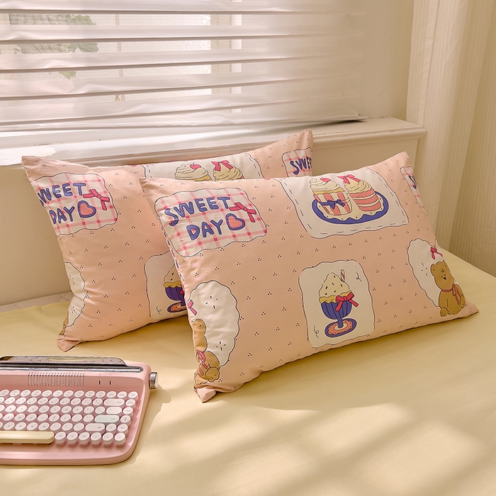 91家纺网 家纺一手货源 找家纺 DoDo 兜兜2025新款40支全棉印花单枕套 蛋糕小熊-小版